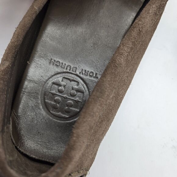 TORY BURCH KENDRICK Drivers Moccasin/Loafer brown Suede leather Gold Logo sz 5.5 - Picture 9 of 11